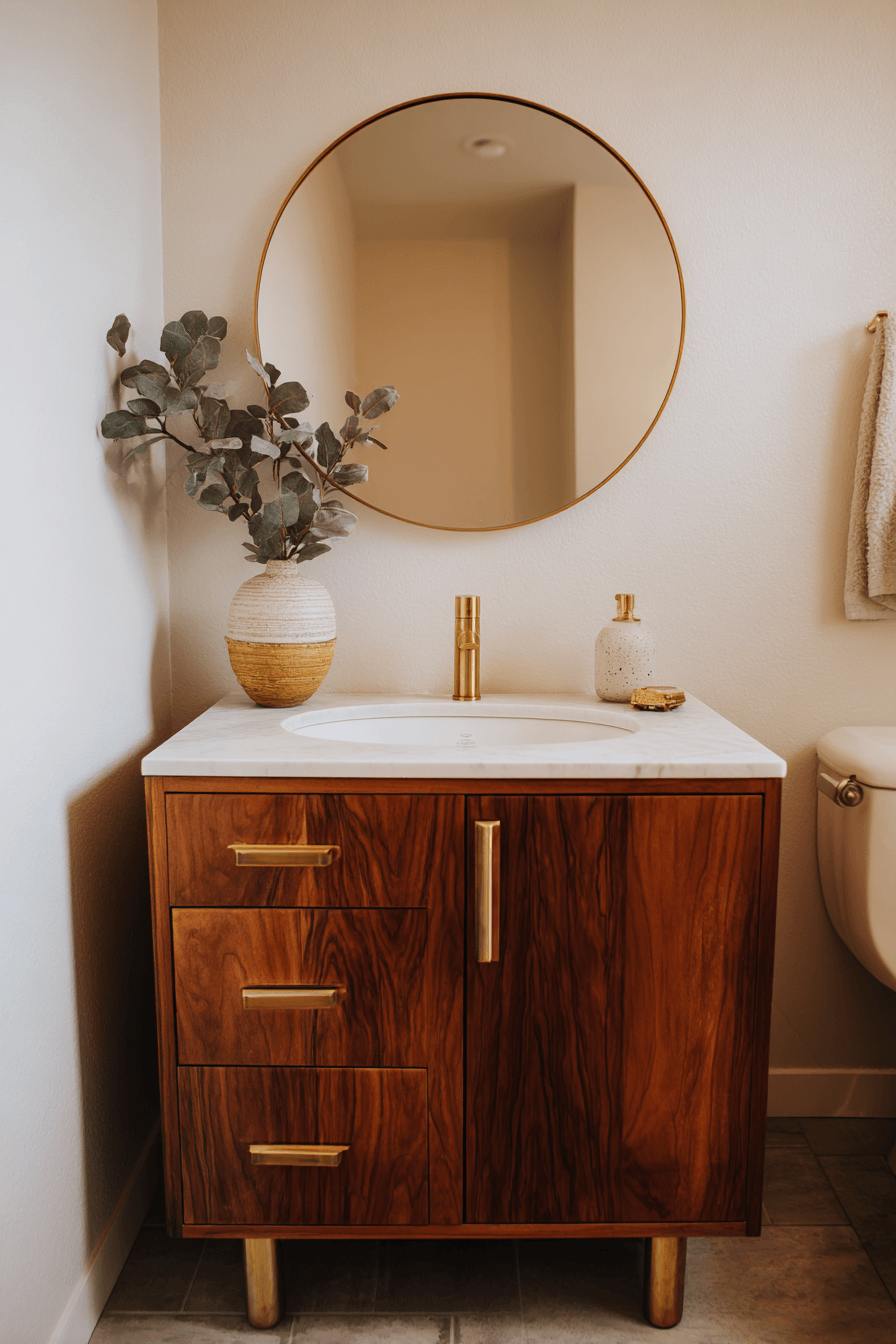 27 Minimalist Small Bathroom Ideas for a Clean and Clutter-Free Look