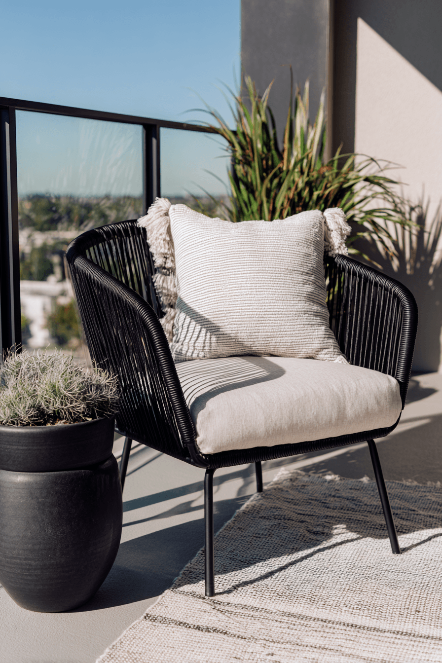27 Mini Balcony Ideas for a Cozy and Stylish Outdoor Escape